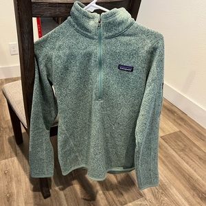 Green Patagonia quarter zip